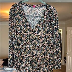 Vince Camuto Navy Floral Top